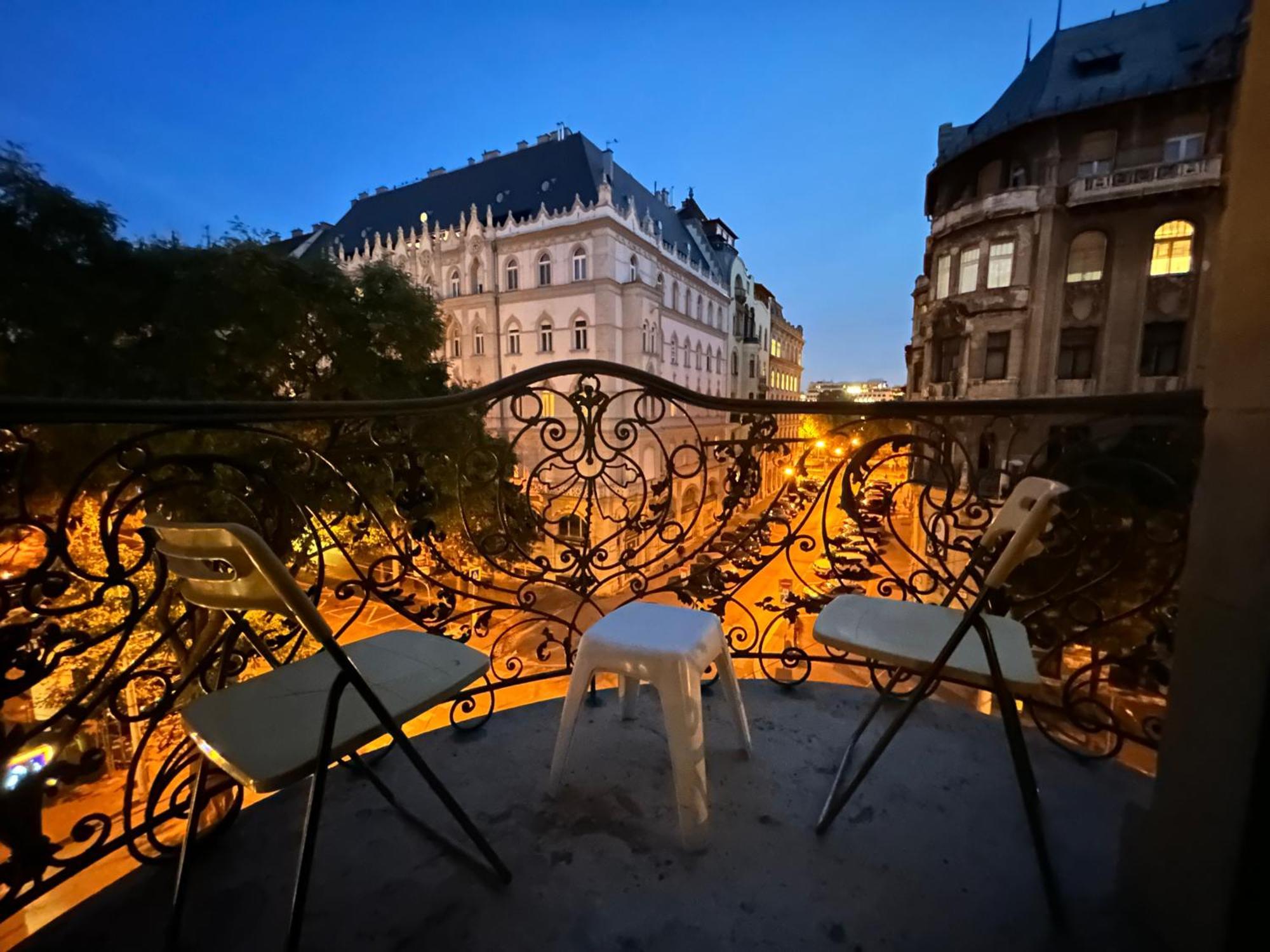 Chain Bridge Apartment Boedapest Buitenkant foto