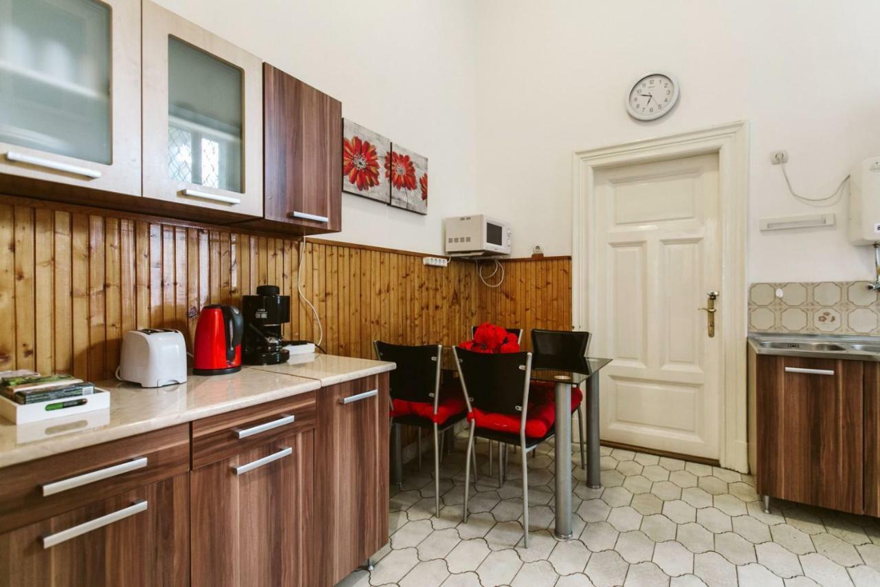 Chain Bridge Apartment Boedapest Buitenkant foto