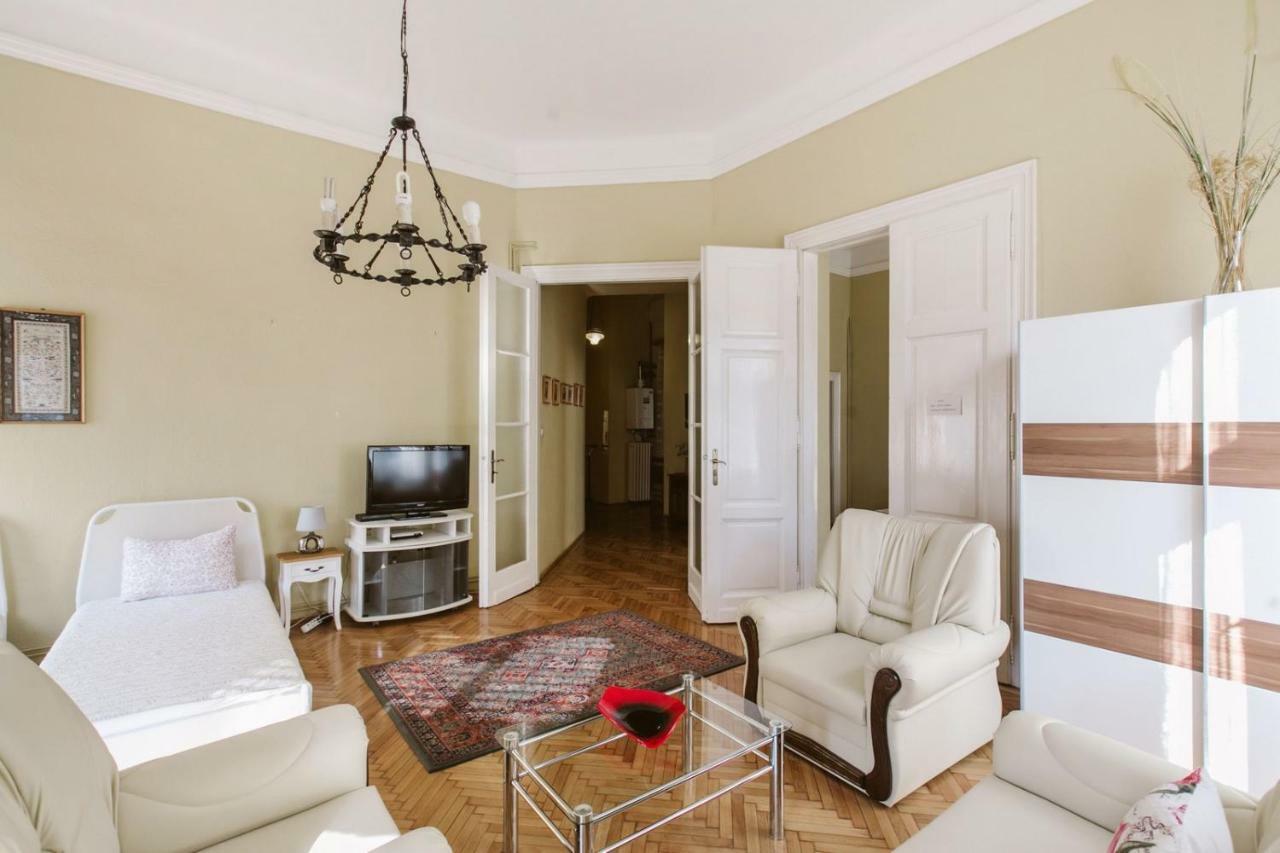 Chain Bridge Apartment Boedapest Buitenkant foto