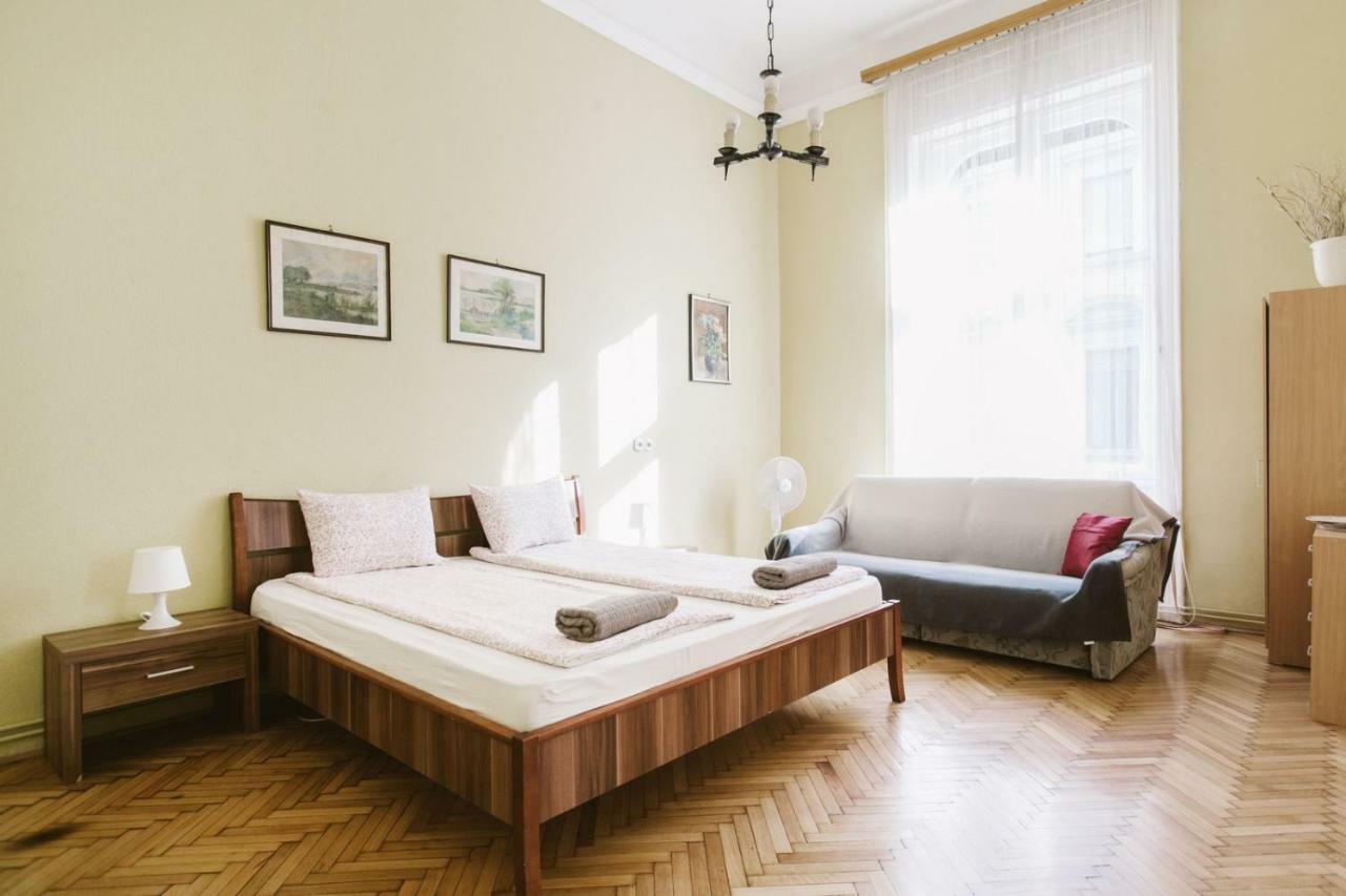 Chain Bridge Apartment Boedapest Buitenkant foto