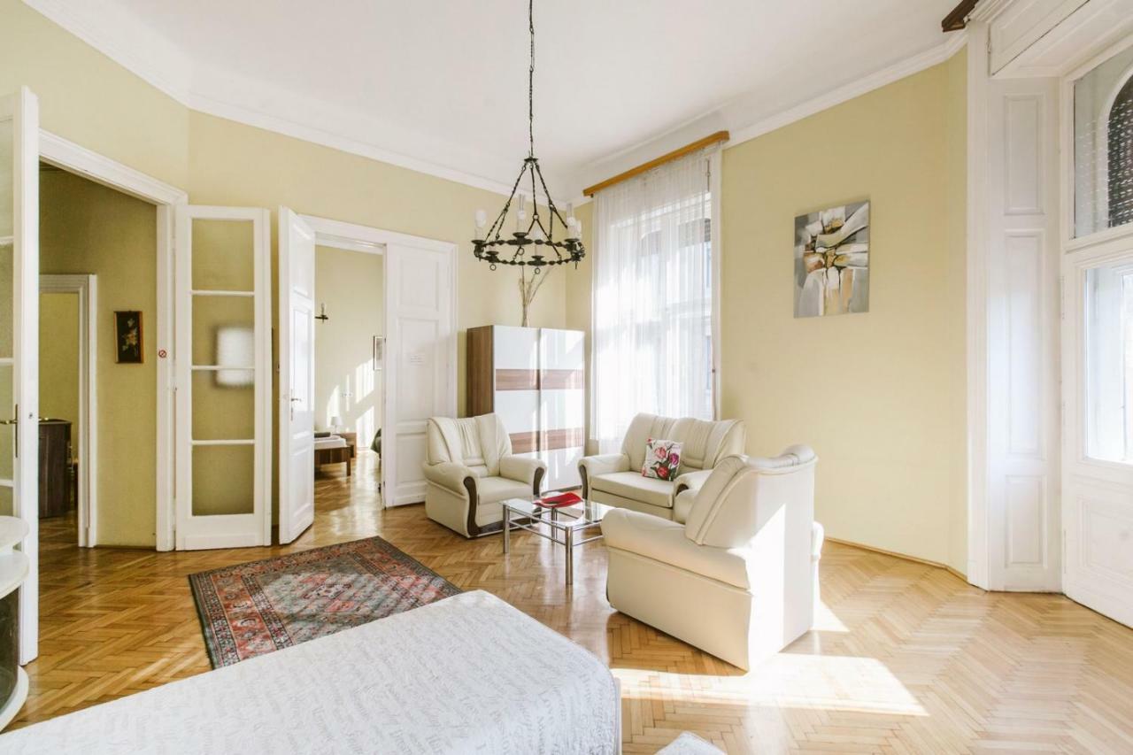 Chain Bridge Apartment Boedapest Buitenkant foto